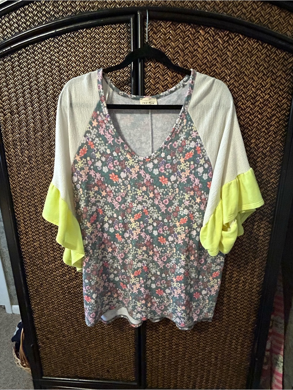 1.4.3. Story by Line Up Floral Raglan Top with Neon Lemon Ruffle Sleeves
